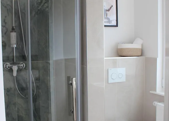 Отель Boutique Celler Altstadt - 24h Check-in